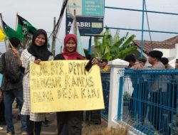 Maraknya Pungli dan Gratifikasi ADD TA 2023,  HMI dan SEMMI Pandeglang Menggelar Aksi Demo