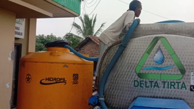 Perumda Delta Tirta Sidoarjo Salurkan 200 Ribu Liter Air Bersih Untuk Korban Banjir