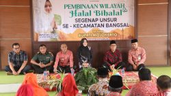 Bupati Mojokerto Ikfina Fahmawati Halal bihalal dengan Masyarakat di Kecamatan Bangsal dan Trawas