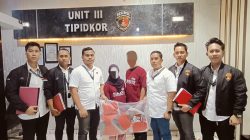 Kasus Korupsi Dana Honor Kelurahan Kota Alam,  Sat Reskrim Polres Lampung Utara Serahkan Tersangka dan Barang Bukti ke Kejaksaan
