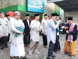 Laksanakan Sholat Idul Fitri di Masjid Agung Darussalam, Pj Bupati Bojonegoro: Momen Menumbuhkan Kepekaan Sosial